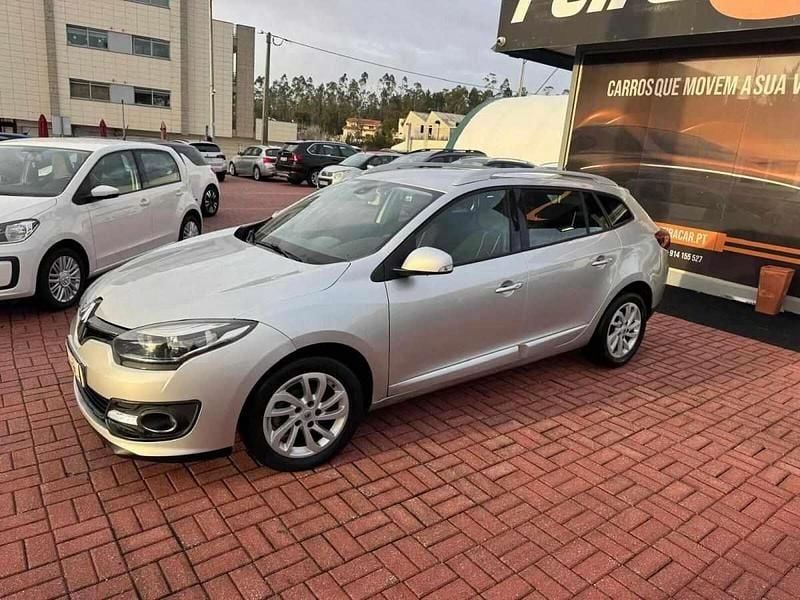 Usado Renault Mégane III 110 HP (80 kW) 2014 Cinzento Carrinha