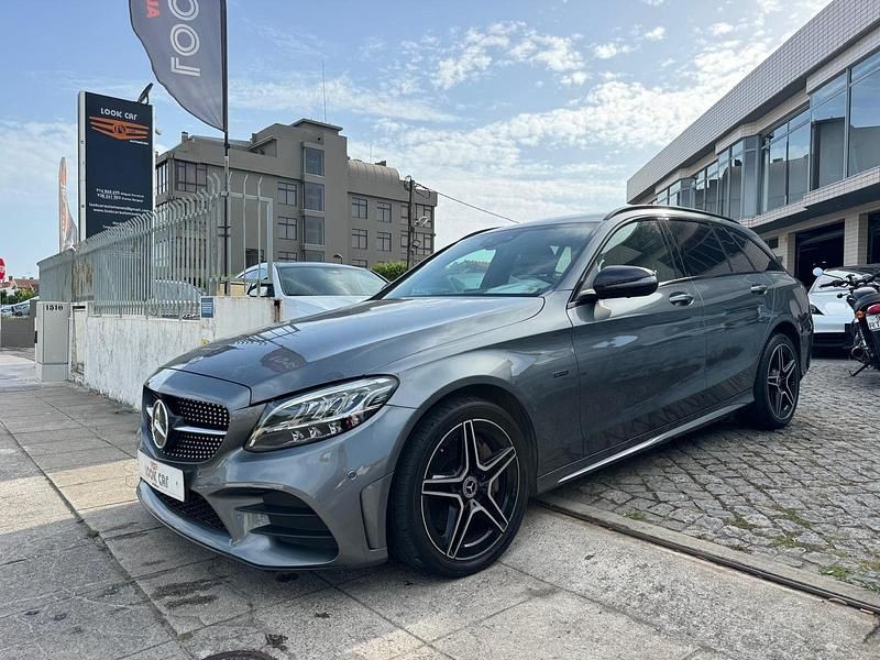 Cinza Usado 2021 Mercedes C300 Avantgarde Carrinha | € 28.900 (Preço justo) - Imagem 1/4