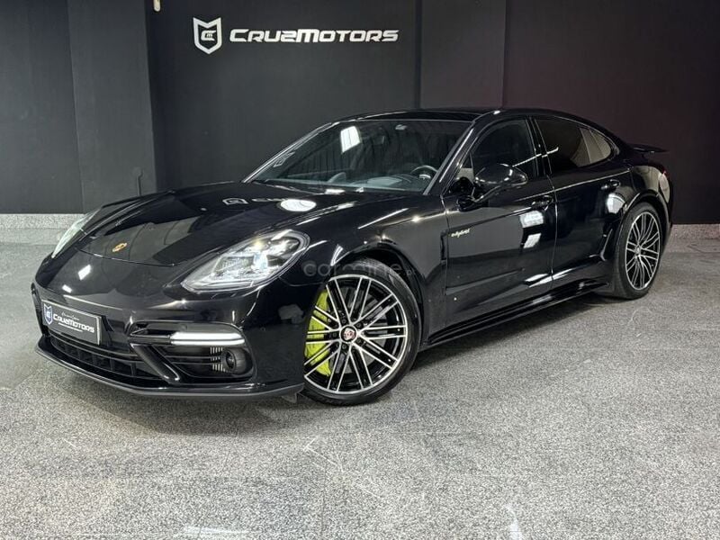 Preto Usado 2019 Porsche Panamera Turbo S Sedan | € 110.000 - Imagem 1/1
