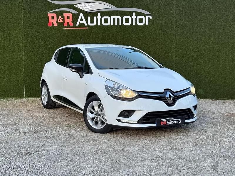 Branco Usado 2018 Renault Clio IV LIMITED | € 12.500 (Preço justo) - Imagem 1/4
