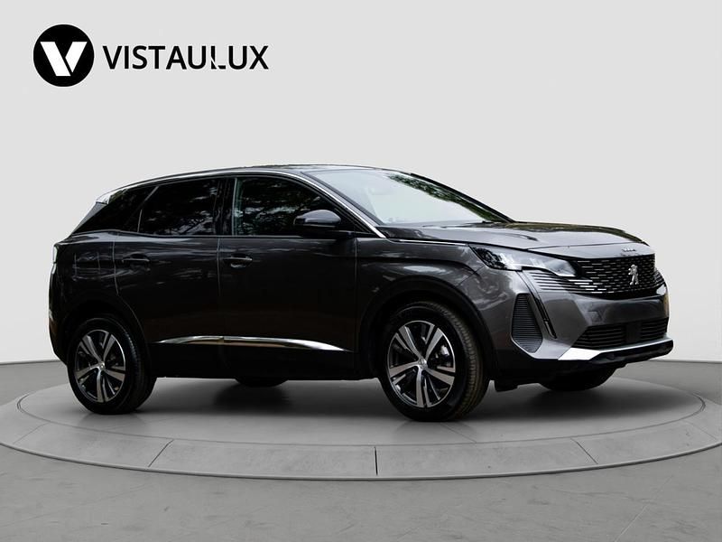 Cinzento Usado 2024 Peugeot 3008 | € 29.990 (Preço elevado) - Imagem 1/4