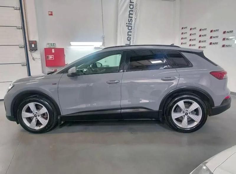 Usado Audi Q4 e-tron 125 kW (170 HP) 2021 Cinzento SUV