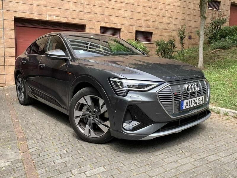 Antracite Usado 2022 Audi e-tron S-Line SUV | € 55.800 (Caro) - Imagem 1/4