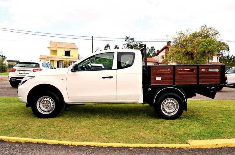 Usado Mitsubishi L200 154 HP (113 kW) 2019 Branco Pickup