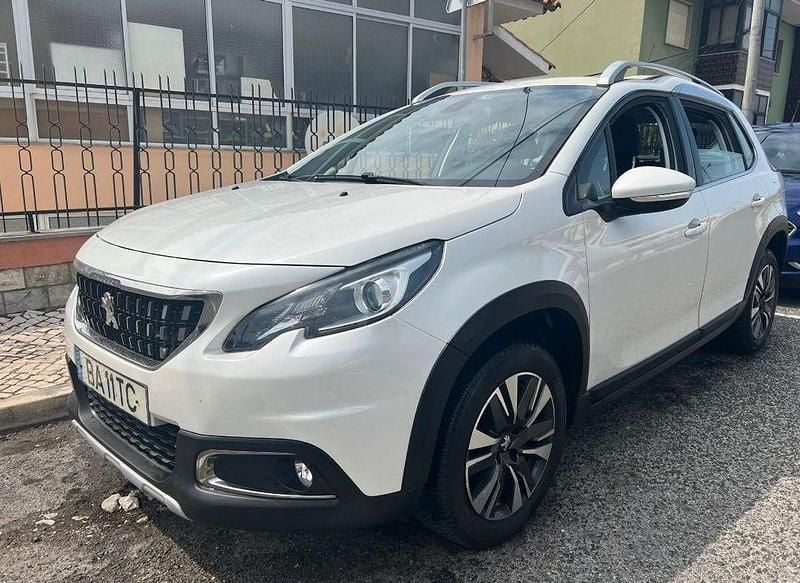 Usado Peugeot 2008 Allure 125 HP (91 kW) 2018 SUV