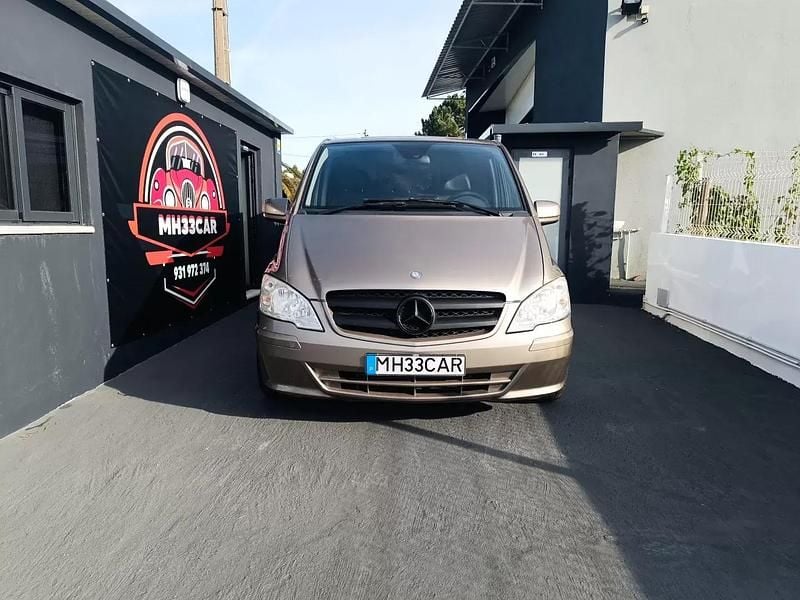 Cinza Usado 2012 Mercedes Vito Van | € 15.900 - Imagem 1/4