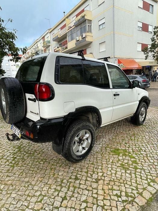 Usado 2002 Nissan Terrano SUV | € 5.650 - Imagem 1/4
