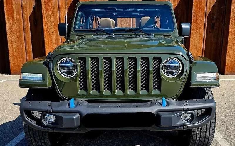 Verde Usado 2022 Jeep Wrangler SUV | € 47.000 - Imagem 1/4