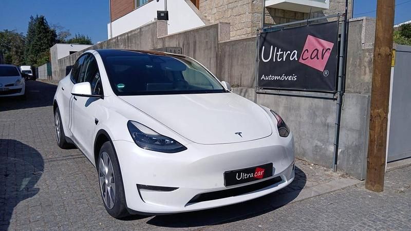 Branco Usado 2022 Tesla Model Y SUV | € 36.999 (Preço justo) - Imagem 1/4