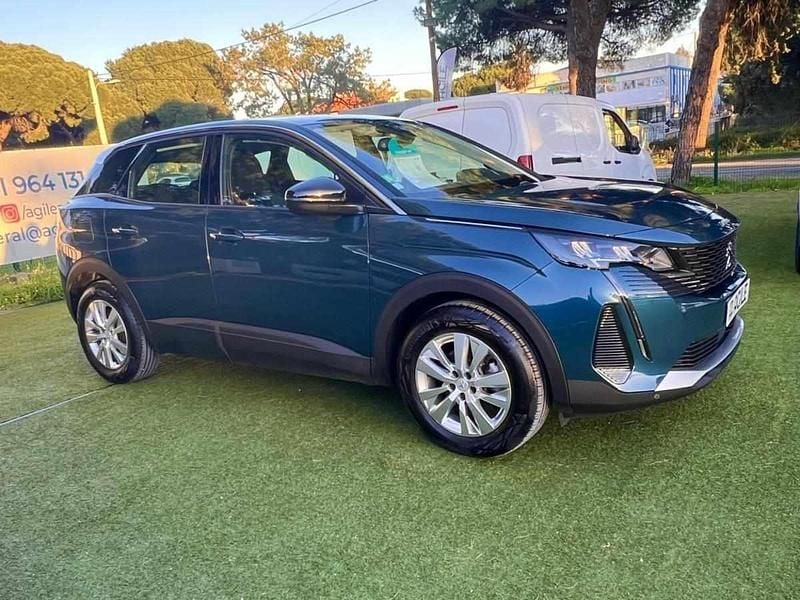 Usado Peugeot 3008 131 HP (96 kW) 2022 Azul SUV
