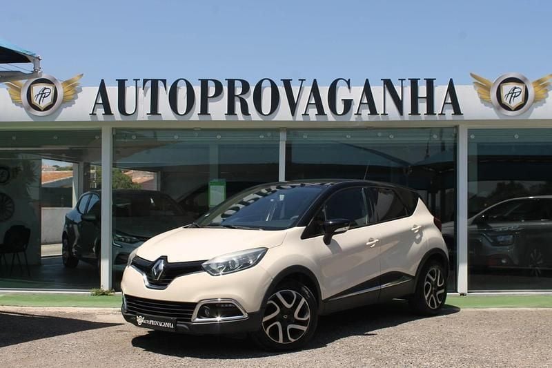 Bege Usado 2015 Renault Captur SUV | € 10.900 (Preço justo) - Imagem 1/4