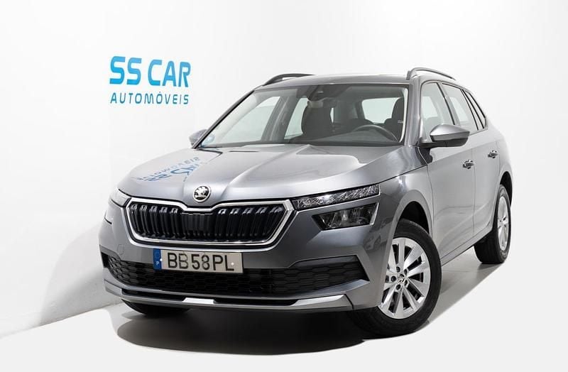 Cinza Usado 2023 Skoda Kamiq Style SUV | € 16.490 (Bom preço) - Imagem 1/3