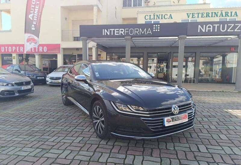 Cinza Usado 2019 VW Arteon Elegance Sedan | € 25.900 (Preço justo) - Imagem 1/4