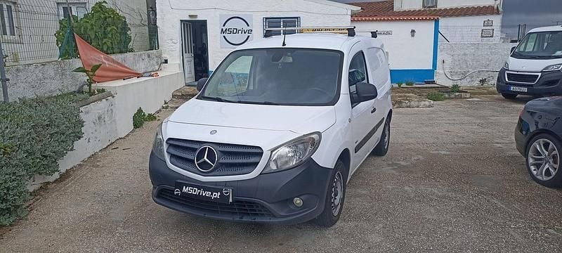 Branco Usado 2016 Mercedes Citan 111 Sedan | € 7.450 - Imagem 1/4