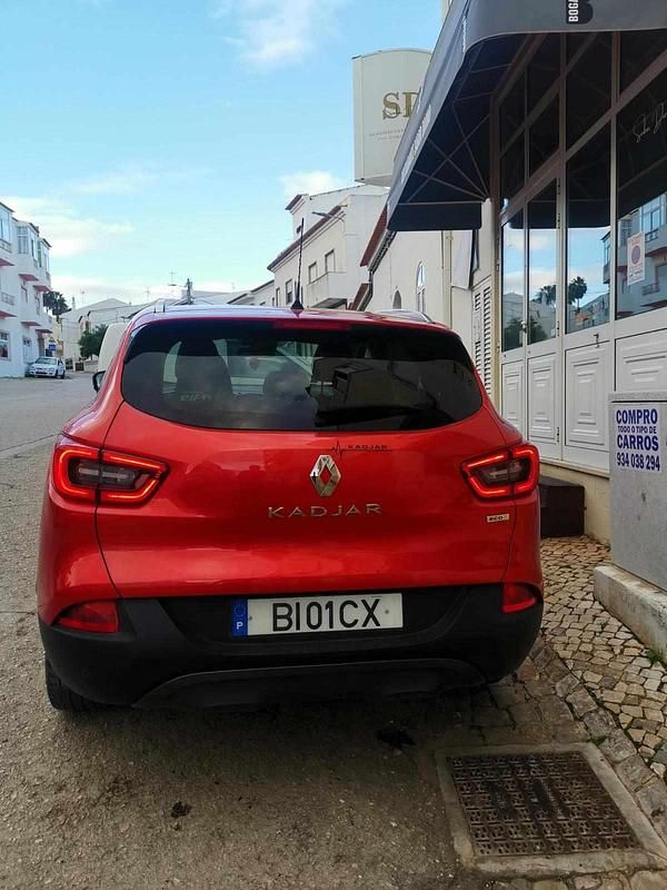 Usado Renault Kadjar 110 HP (80 kW) 2017 Vermelho SUV