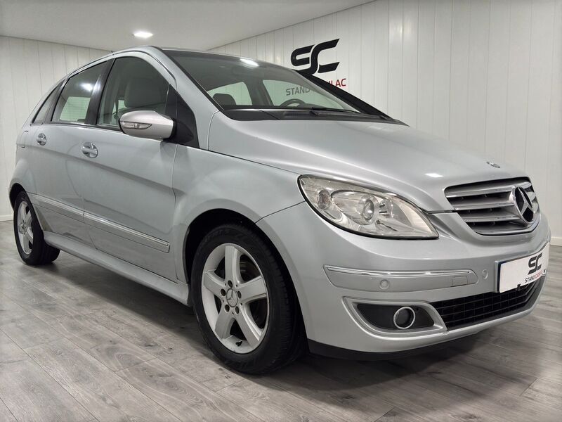 Cinza Usado 2006 Mercedes B200 Monovolume | € 10.950 (Preço justo) - Imagem 1/3