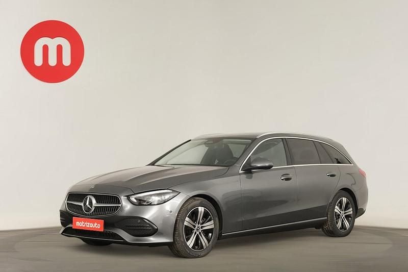 Usado Mercedes C220 Avantgarde 200 HP (147 kW) 2023