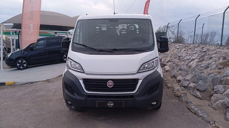 Branco Usado 2018 Fiat Ducato Van | € 20.900 (Preço justo) - Imagem 1/4