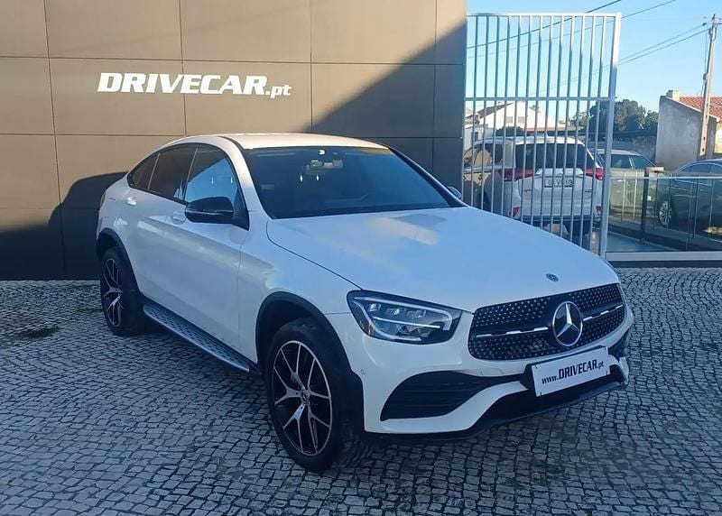 Branco Usado 2022 Mercedes GLC300 SUV | € 49.980 (Preço elevado) - Imagem 1/4