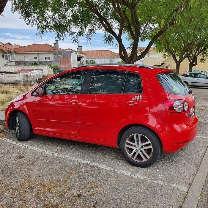 Usado 2010 VW Golf Plus Cross Monovolume | € 7.500 - Imagem 1/4