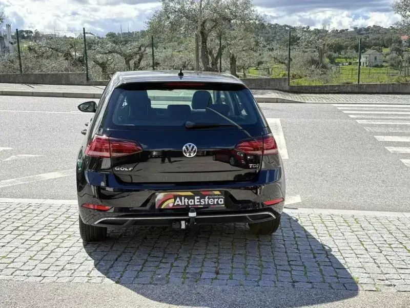 Usado VW Golf VII Comfortline 115 HP (84 kW) 2017 Preto