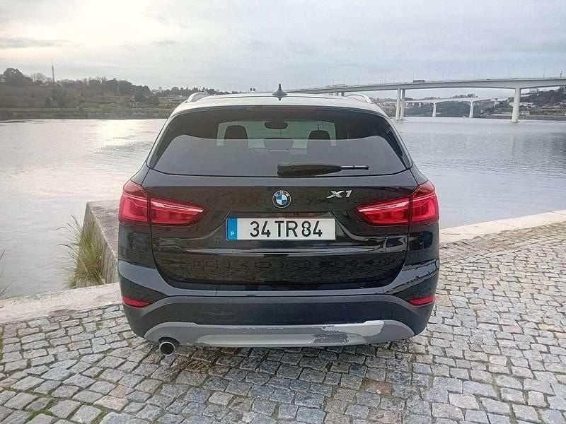 Usado BMW X1 116 HP (85 kW) 2017 Preto SUV