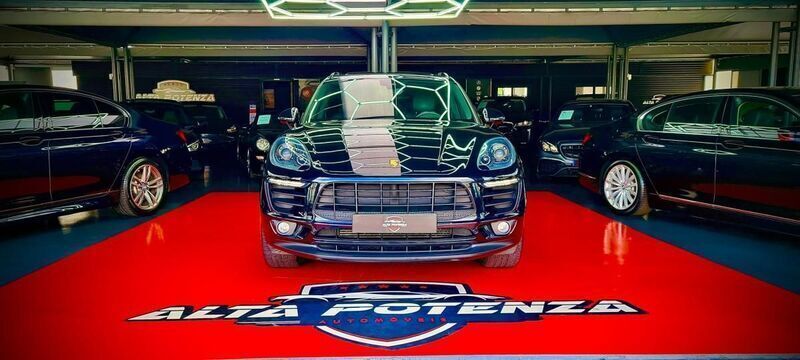 Preto Usado 2017 Porsche Macan S SUV | € 56.750 - Imagem 1/4