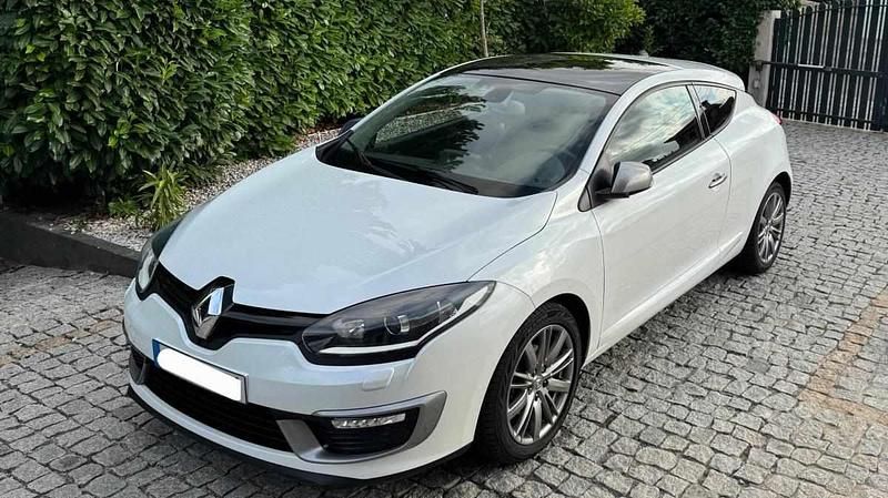 Branco Usado 2015 Renault Mégane Coupé Coupé | € 10.499 - Imagem 1/4