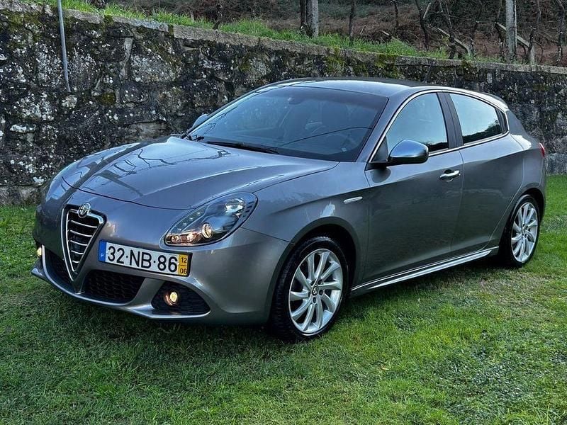 Usado 2012 Alfa Romeo Giulietta Citadino | € 7.900 (Preço justo) - Imagem 1/4
