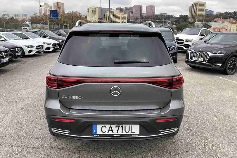 Novo Mercedes EQB250+ Edition 139 kW (190 HP) 2025 Cinzento SUV
