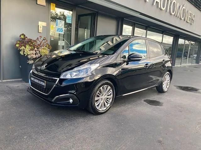 Usado Peugeot 208 102 HP (75 kW) 2019 Preto Citadino