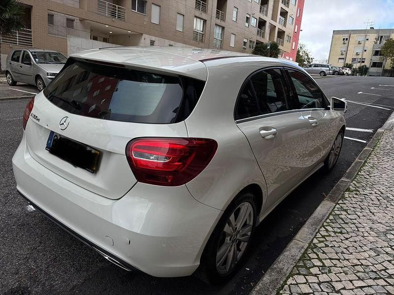 Usado Mercedes A160 90 HP (66 kW) 2017 Sedan