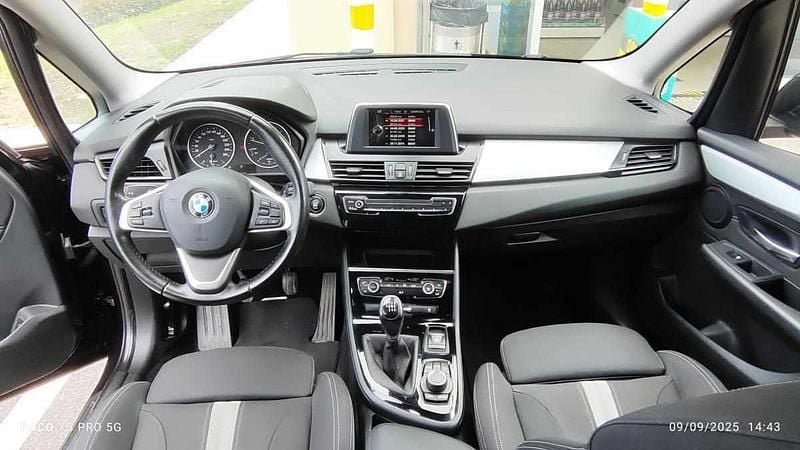 Usado BMW 218 150 HP (110 kW) 2016 Preto Carrinha