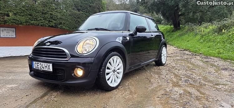 Usado Mini Cooper D 110 HP (80 kW) 2013 Preto Citadino