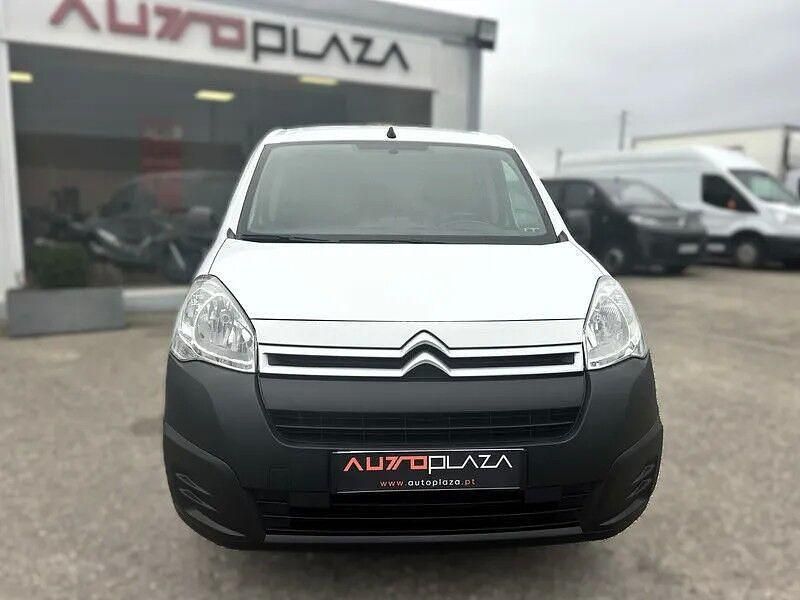 Usado Citroën Berlingo XTR 100 HP (73 kW) 2018 Branco Monovolume
