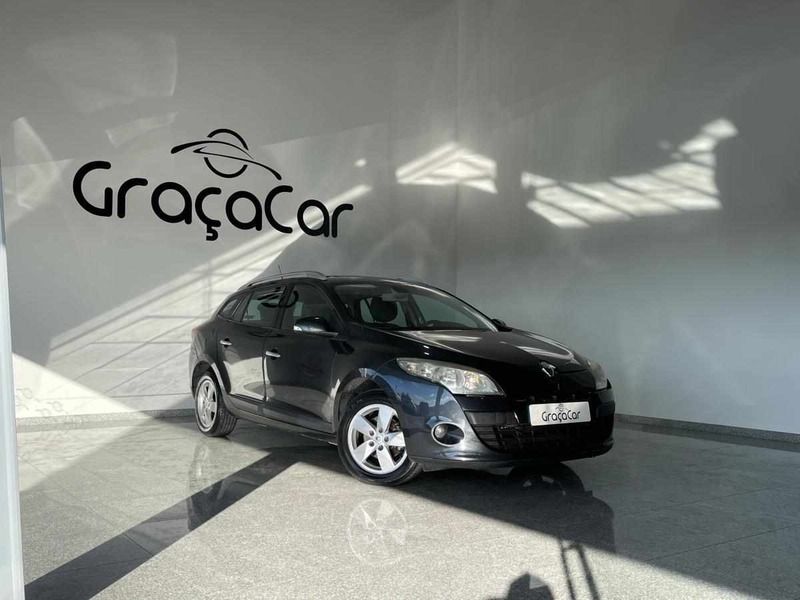 Cinzento Usado 2011 Renault Mégane GrandTour Carrinha | € 7.900 (Preço elevado) - Imagem 1/4