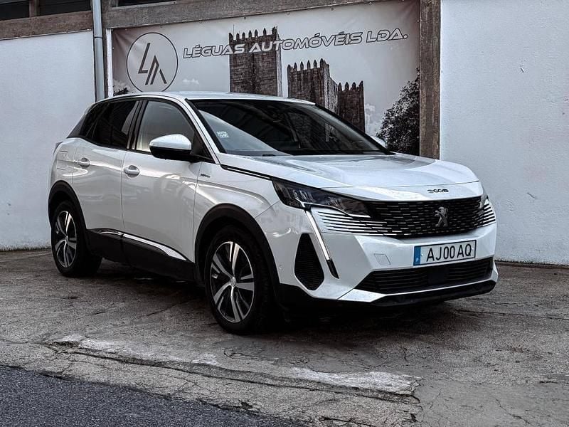 Branco Usado 2021 Peugeot 3008 SUV | € 19.750 (Bom preço) - Imagem 1/4
