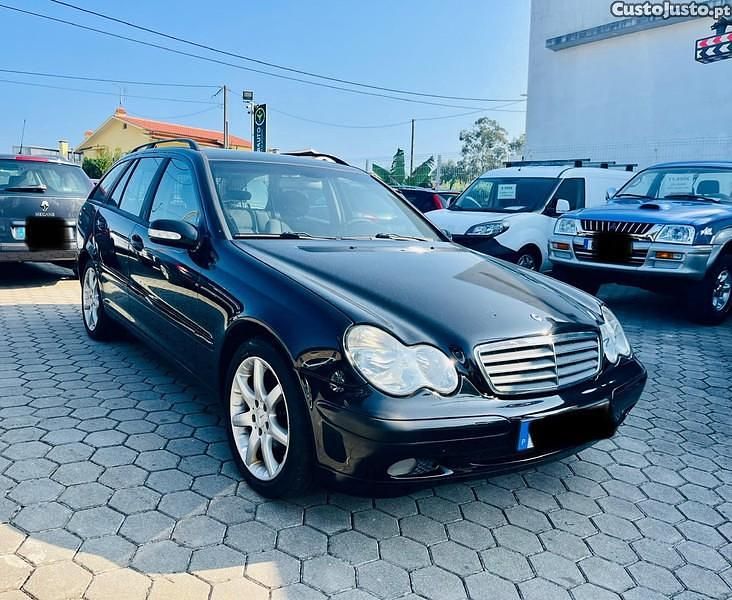 Preto Usado 2002 Mercedes C200 Elegance Carrinha | € 4.990 (Preço justo) - Imagem 1/1