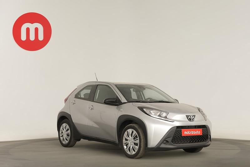 Usado 2023 Toyota Aygo X-play Citadino | € 15.999 (Preço justo) - Imagem 1/4