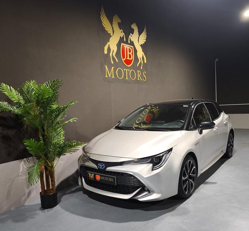 Cinza Usado 2021 Toyota Corolla Comfort | € 24.900 (Caro) - Imagem 1/4