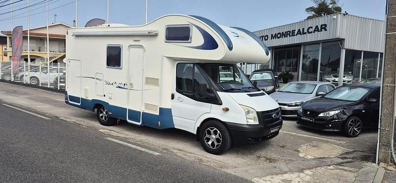 Branco Usado 2010 Ford Transit Van | € 36.900 - Imagem 1/4