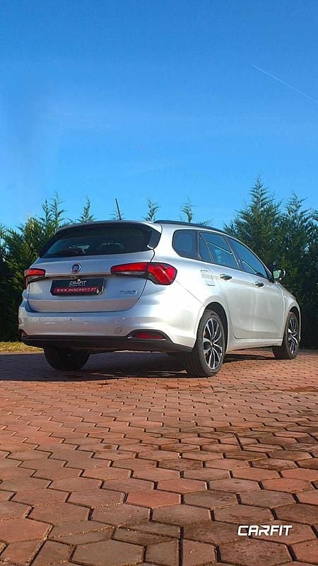 Usado Fiat Tipo Lounge 120 HP (88 kW) 2017 Cinza Carrinha