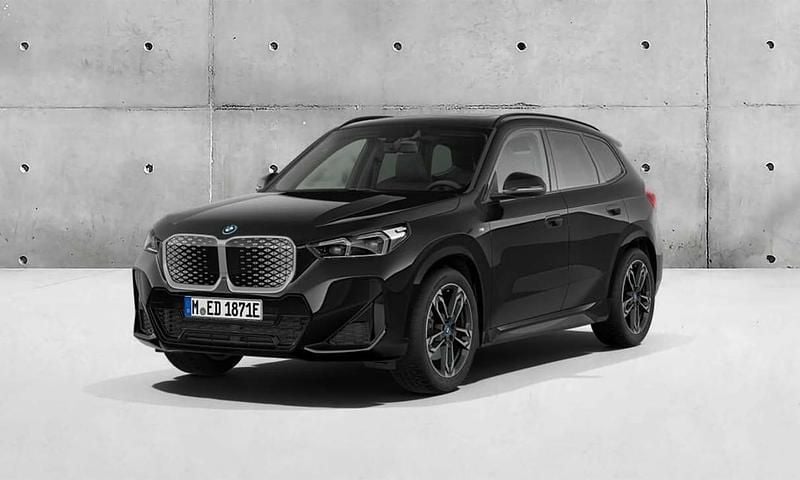 Preto sapphire metalizada Novo 2025 BMW iX1 Comfort Edition SUV | € 60.575 (Preço justo) - Imagem 1/4