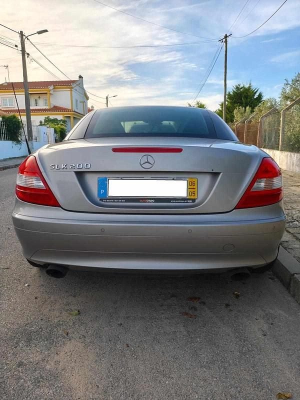 Usado Mercedes SLK200 163 HP (119 kW) 2006 Cinzento Cabrios