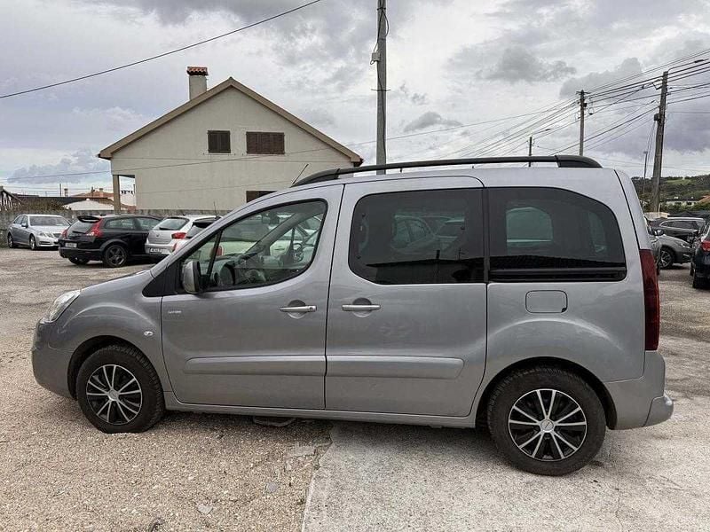 Usado Peugeot Partner Style 100 HP (73 kW) 2018 Cinza Monovolume