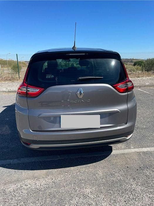 Usado Renault Grand Scénic IV 120 HP (88 kW) 2019 Cinzento Monovolume