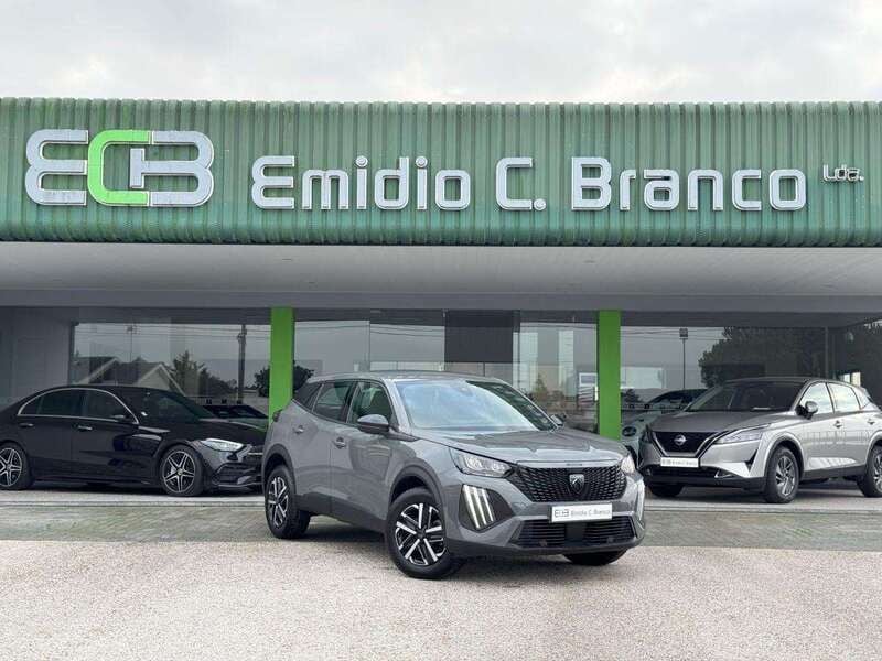 Cinzento Usado 2024 Peugeot 2008 Active SUV | € 21.490 (Preço justo) - Imagem 1/4