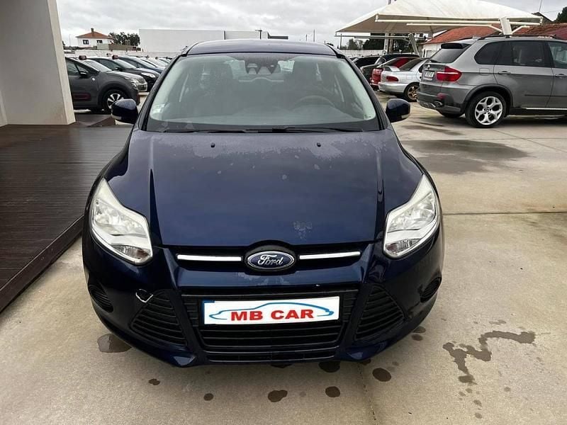 Usado Ford Focus 105 HP (77 kW) 2013 Azul
