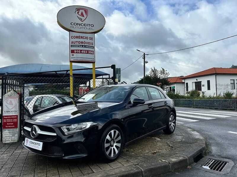 Preto Usado 2020 Mercedes A180 Style | € 21.900 (Bom preço) - Imagem 1/4