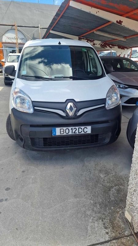 Branco Usado 2021 Renault Kangoo Monovolume | € 14.000 (Bom preço) - Imagem 1/4